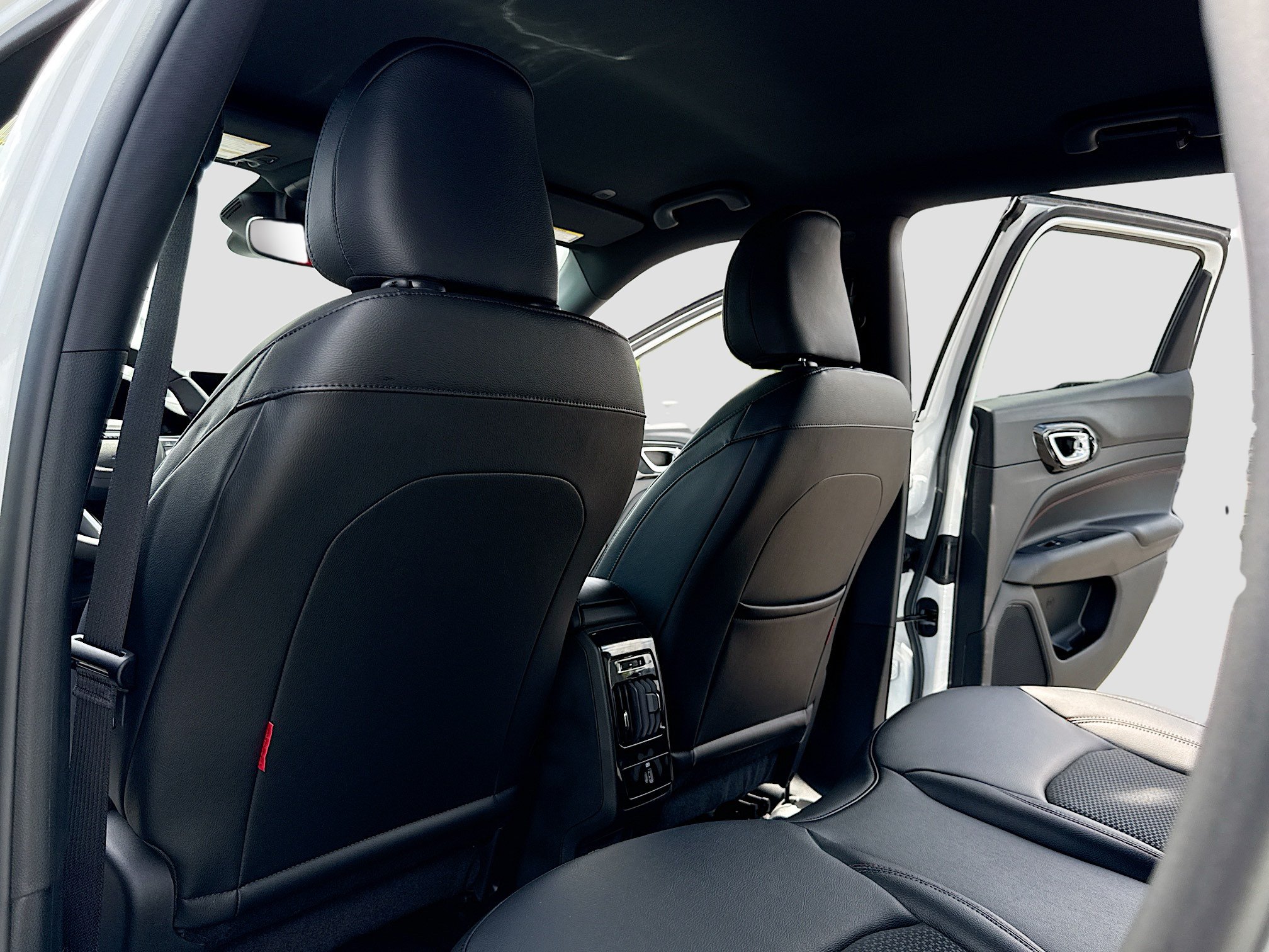 New 2026 Jeep Compass Trailhawk AWD/4WD image 6