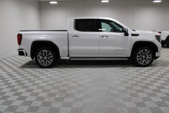 Used 2023 GMC Sierra 1500 Denali w/ Denali Reserve Package image 12