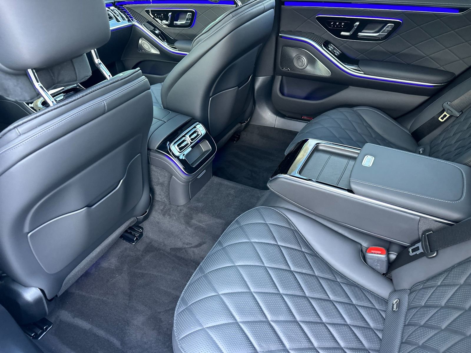 New 2026 Mercedes-Benz S 580 4MATIC Sedan image 12