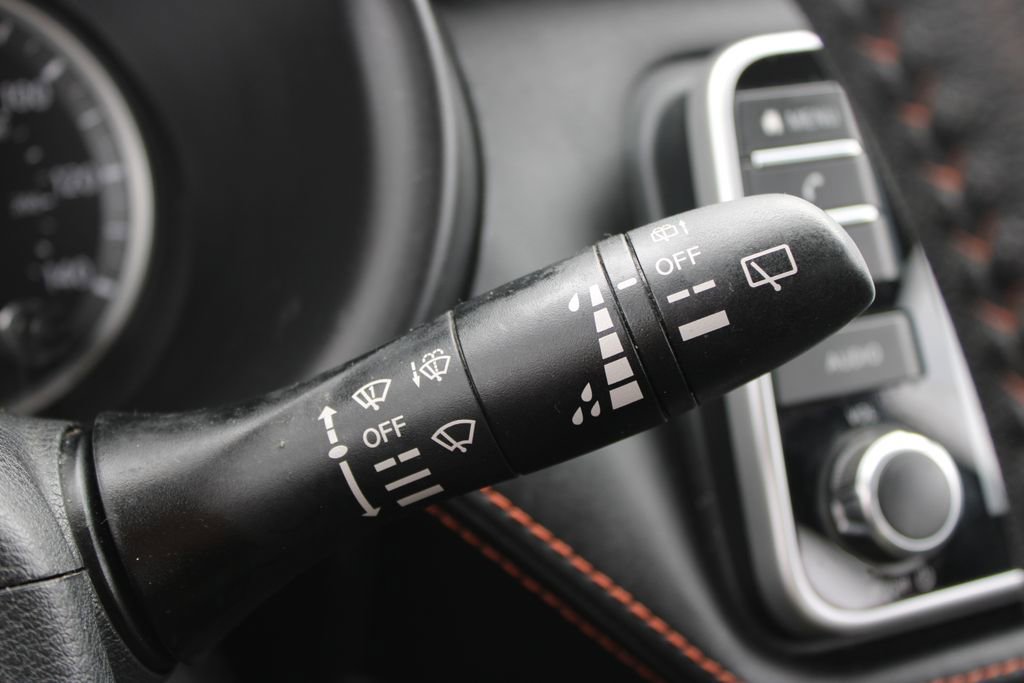 Used 2020 Nissan Kicks SR image 35