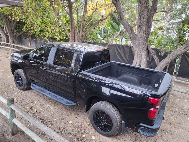 Used 2020 Chevrolet Silverado 1500 LT Trail Boss w/ Midnight Edition image 5