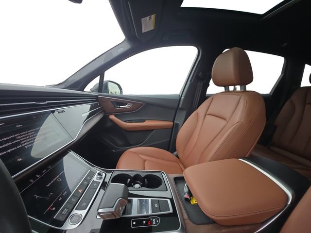 Used 2025 Audi Q7 3.0T Premium Plus image 11