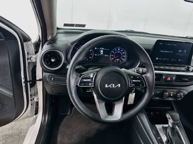 Used 2023 Kia Forte LXS FWD image 16