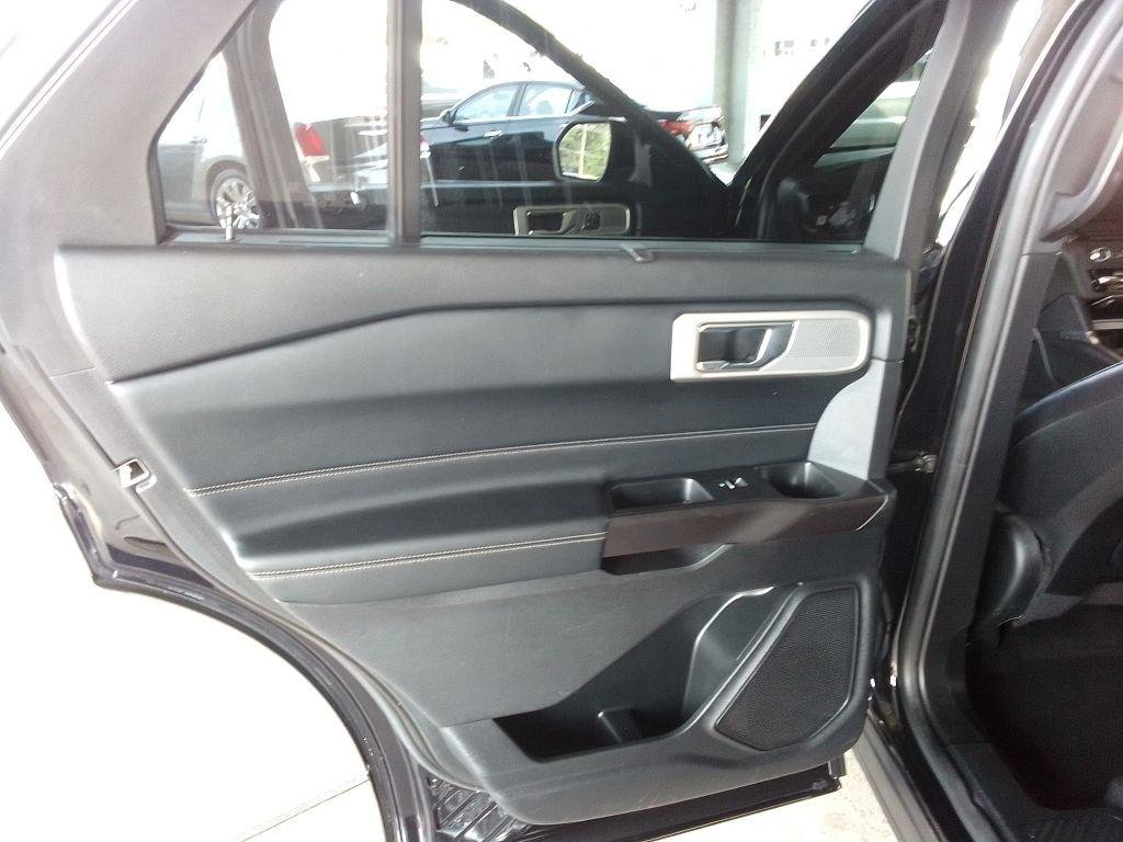 Used 2020 Ford Explorer Limited AWD/4WD image 26