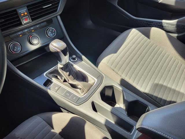Used 2024 Volkswagen Jetta S image 9