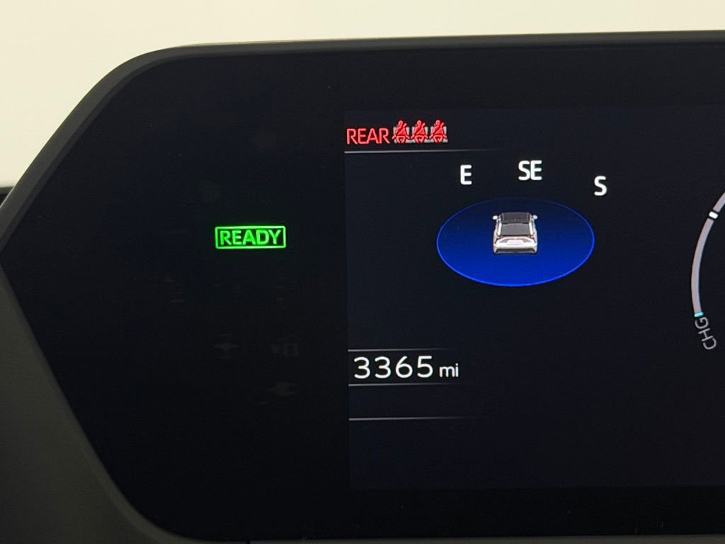 Used 2025 Toyota bZ4X AWD image 18