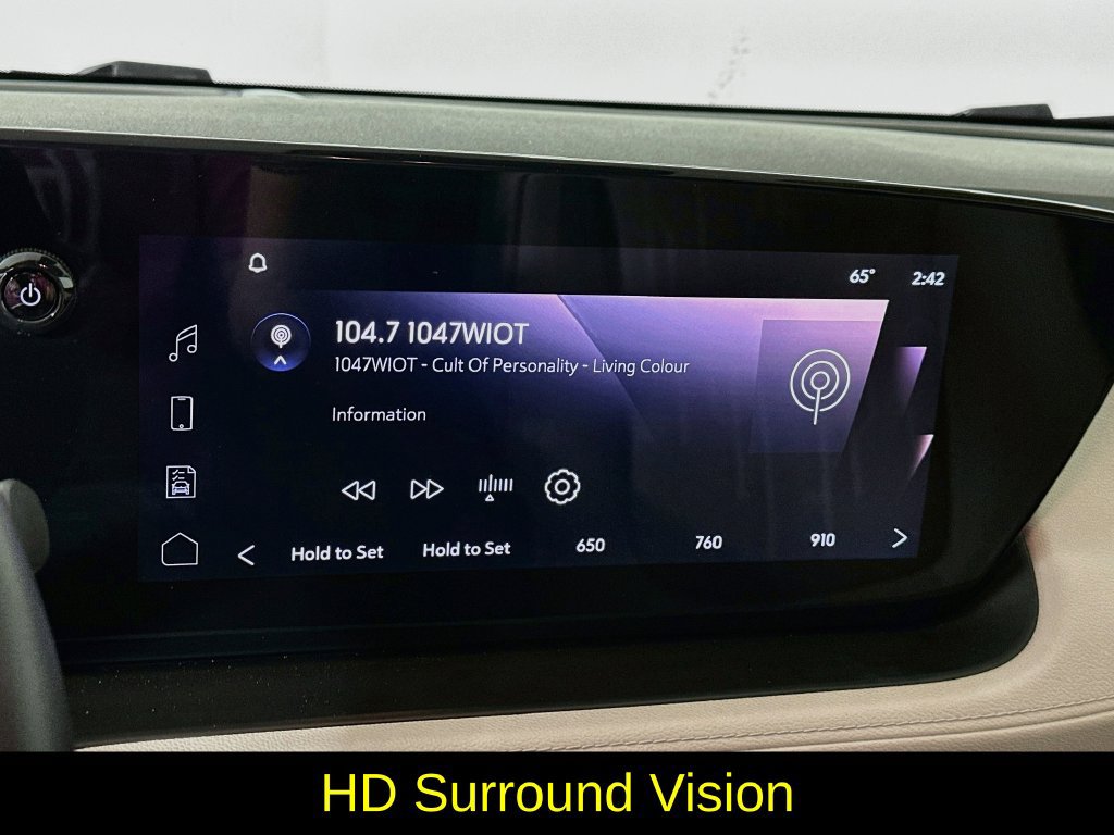 Used 2025 Buick Encore GX Avenir w/ Avenir Technology Package FWD image 21