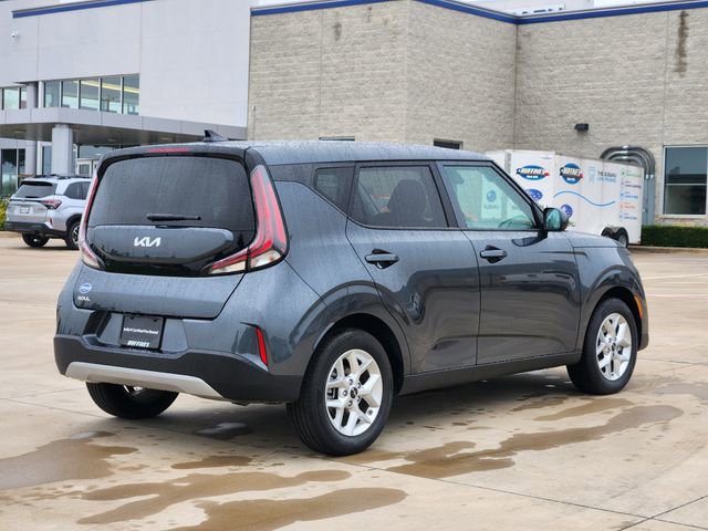 Certified 2025 Kia Soul LX FWD image 7