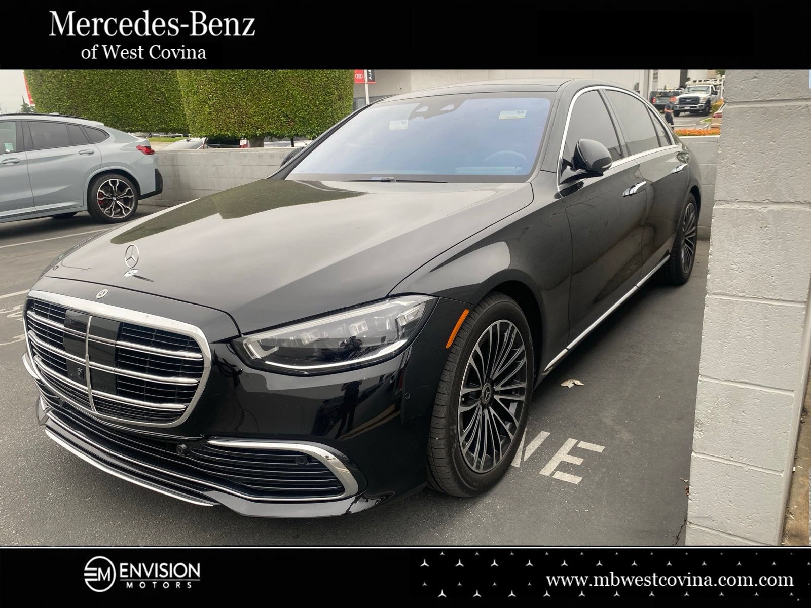 Certified 2026 Mercedes-Benz S 500 4MATIC image 1