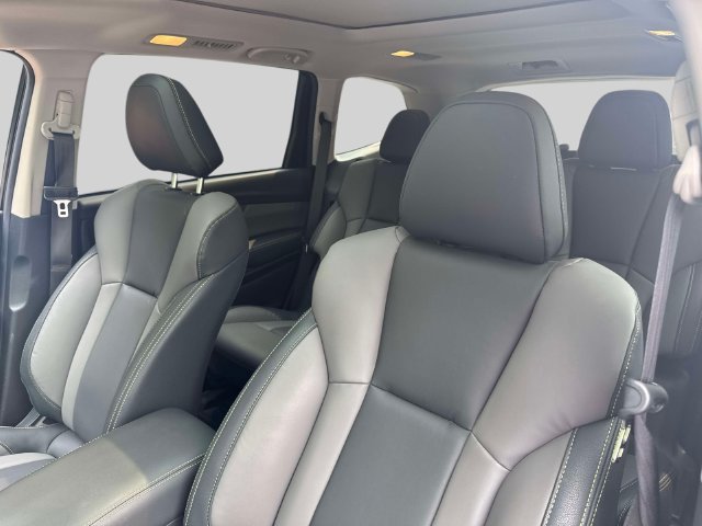 Used 2024 Subaru Ascent Onyx Edition AWD/4WD image 18