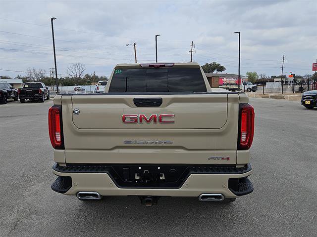 Used 2023 GMC Sierra 1500 AT4 w/ AT4 Premium Package image 4