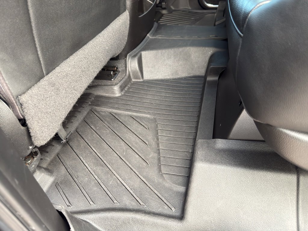 Used 2020 Chevrolet Tahoe LT image 38