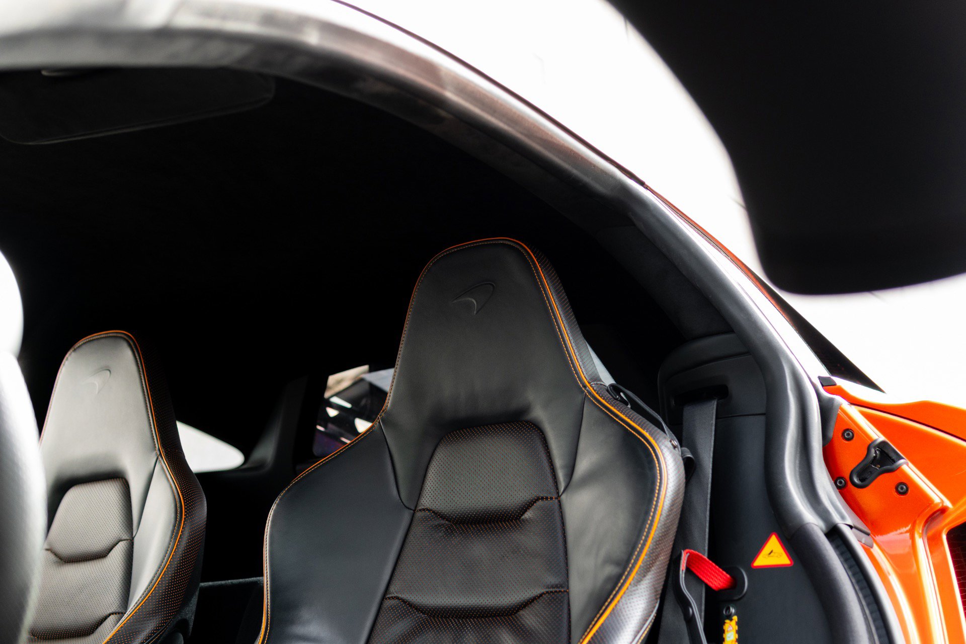 Used 2013 McLaren MP4-12C image 32