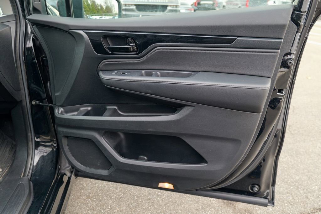 Used 2023 Honda Odyssey Touring image 35