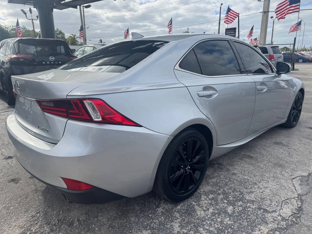 Used 2015 Lexus IS 250 RWD image 4