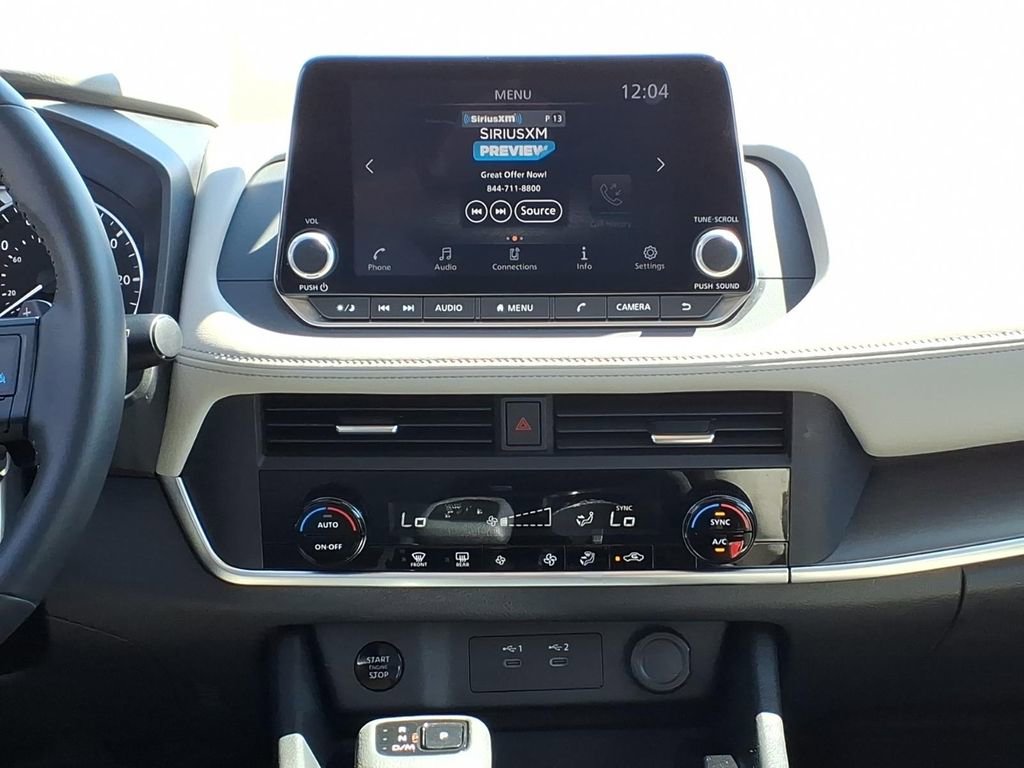 Used 2025 Nissan Rogue SV FWD image 19