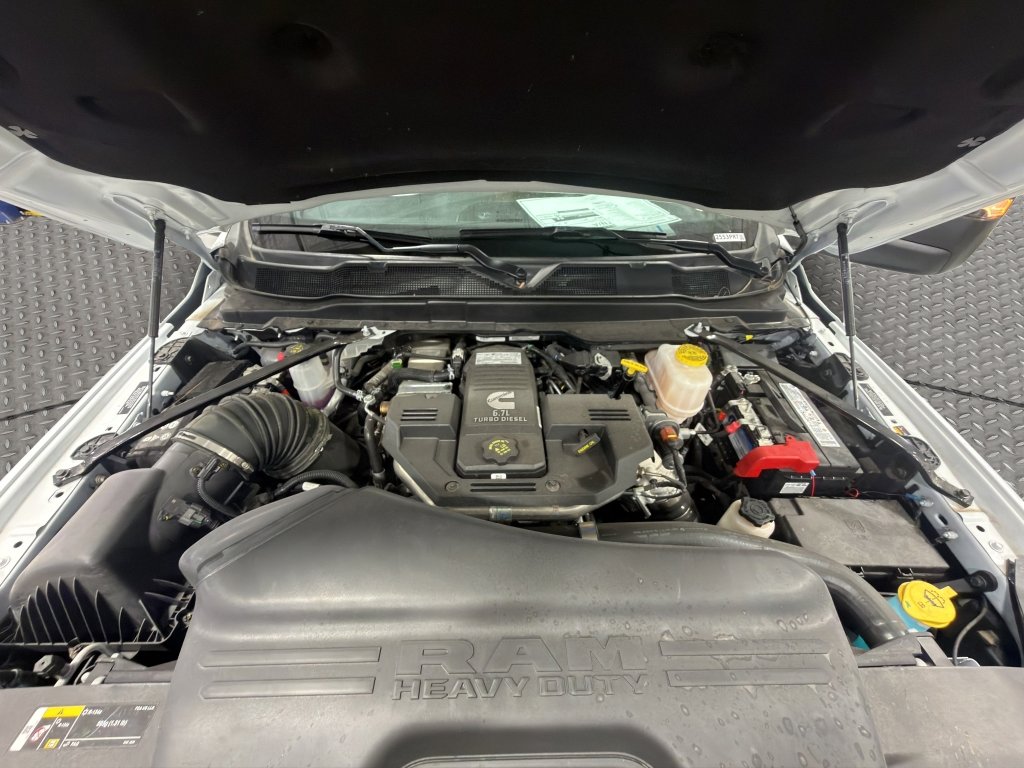 Used 2024 RAM 5500 Tradesman w/ Safety Group image 18