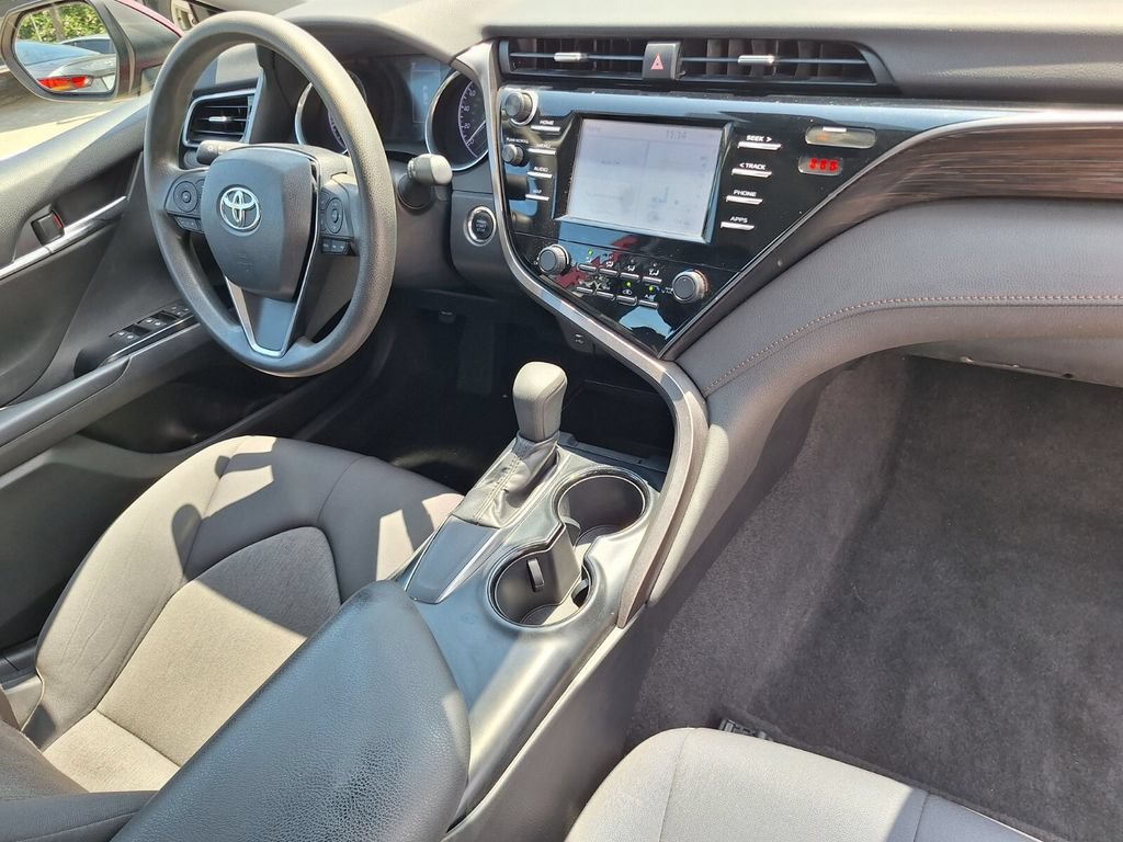 Used 2019 Toyota Camry LE w/ Convenience Package FWD image 27