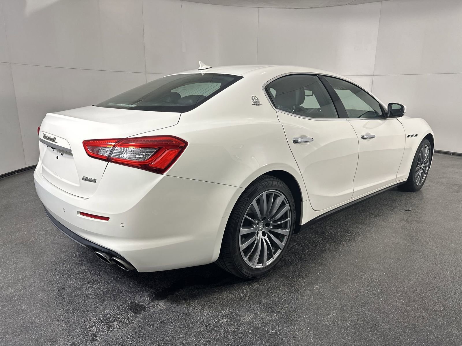 Used 2018 Maserati Ghibli image 6