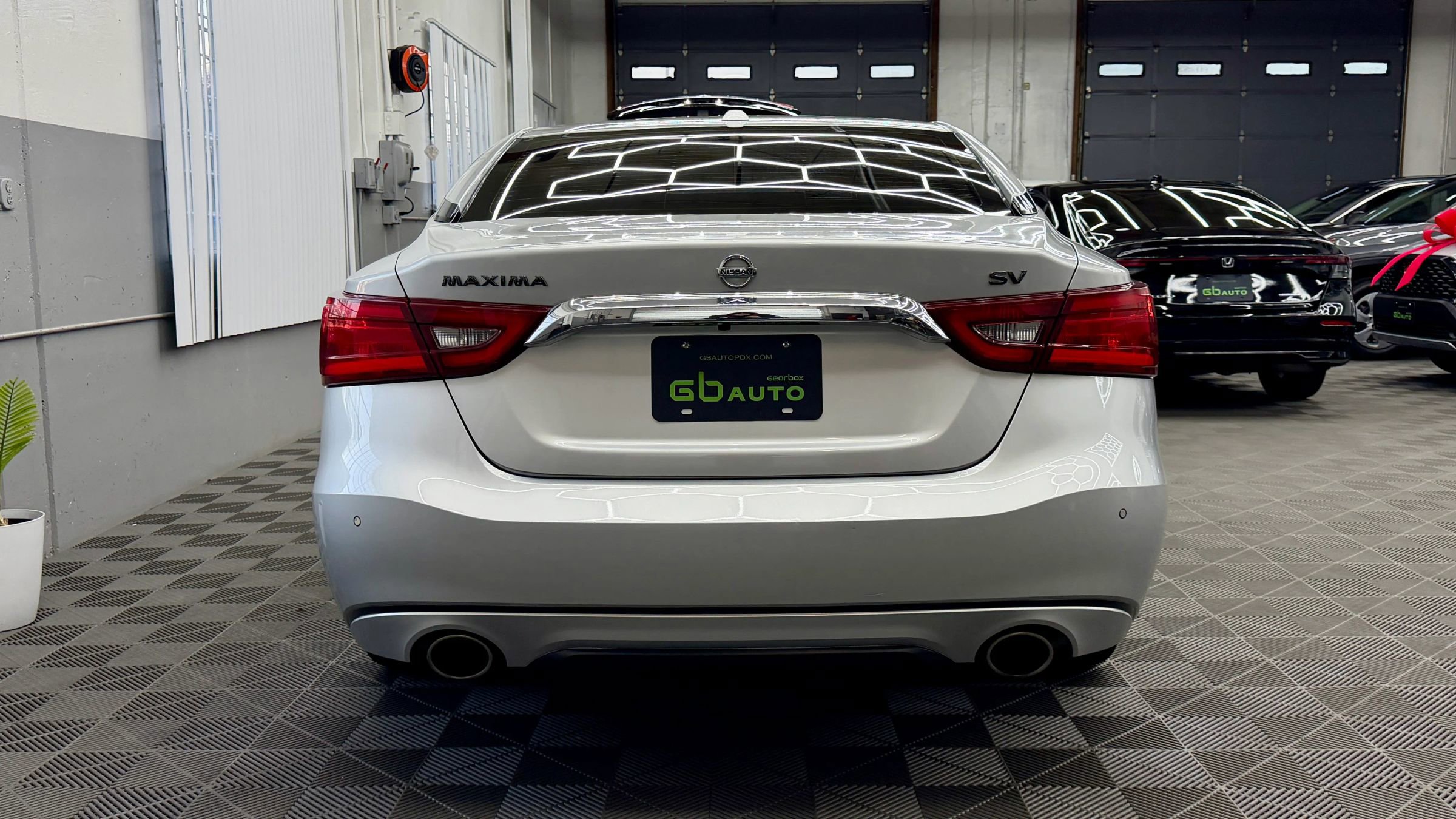 Used 2018 Nissan Maxima 3.5 SV image 3