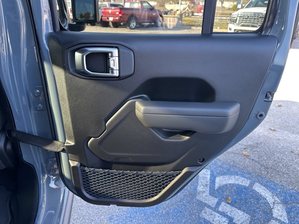 New 2026 Jeep Gladiator Mojave w/ Safety Group AWD/4WD image 47