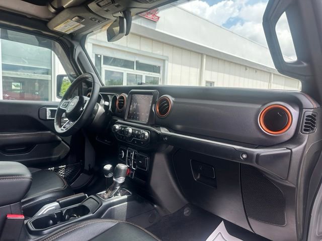 Used 2022 Jeep Gladiator Mojave w/ LED Lighting Group AWD/4WD image 15