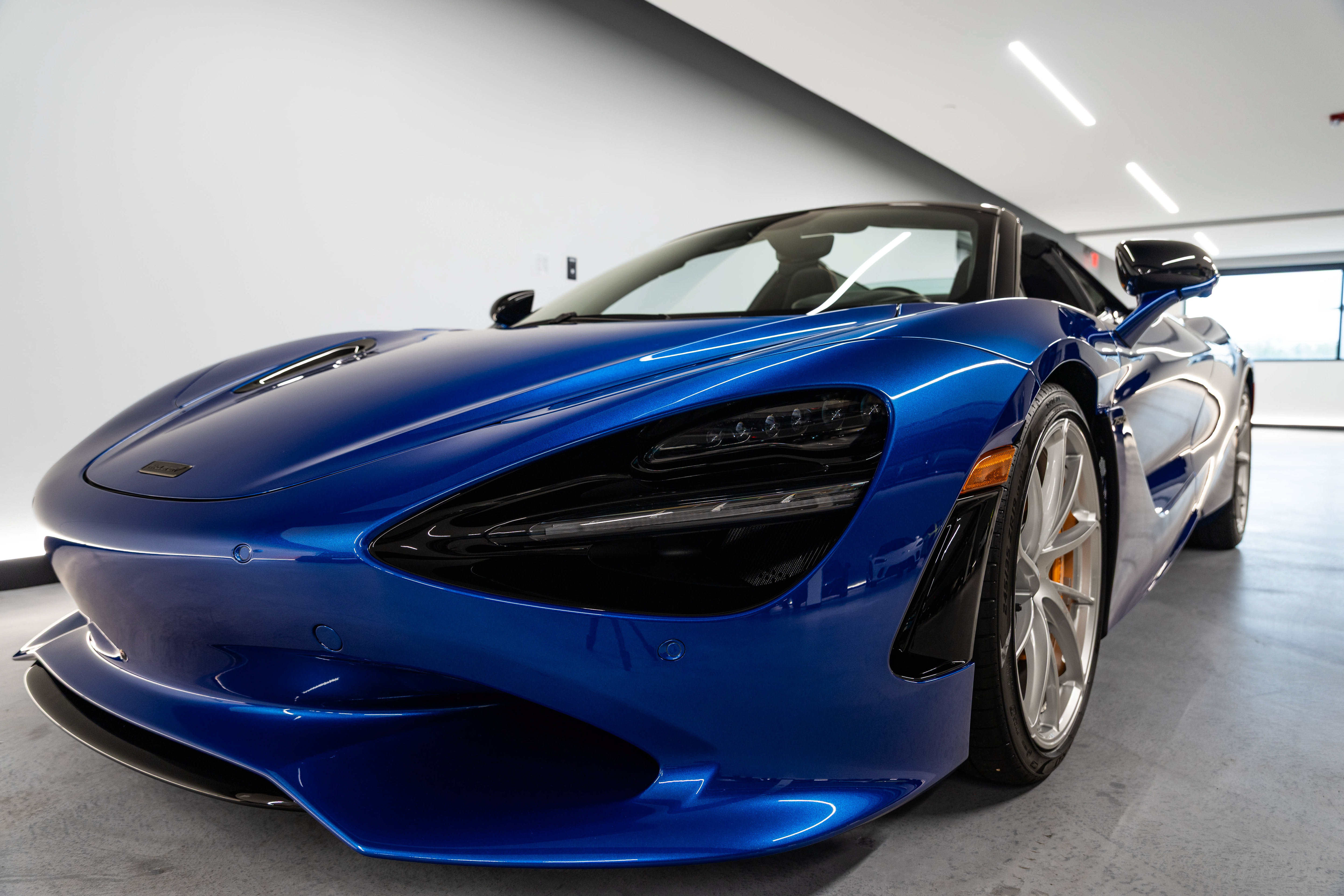 New 2027 McLaren 750S Spider RWD image 4