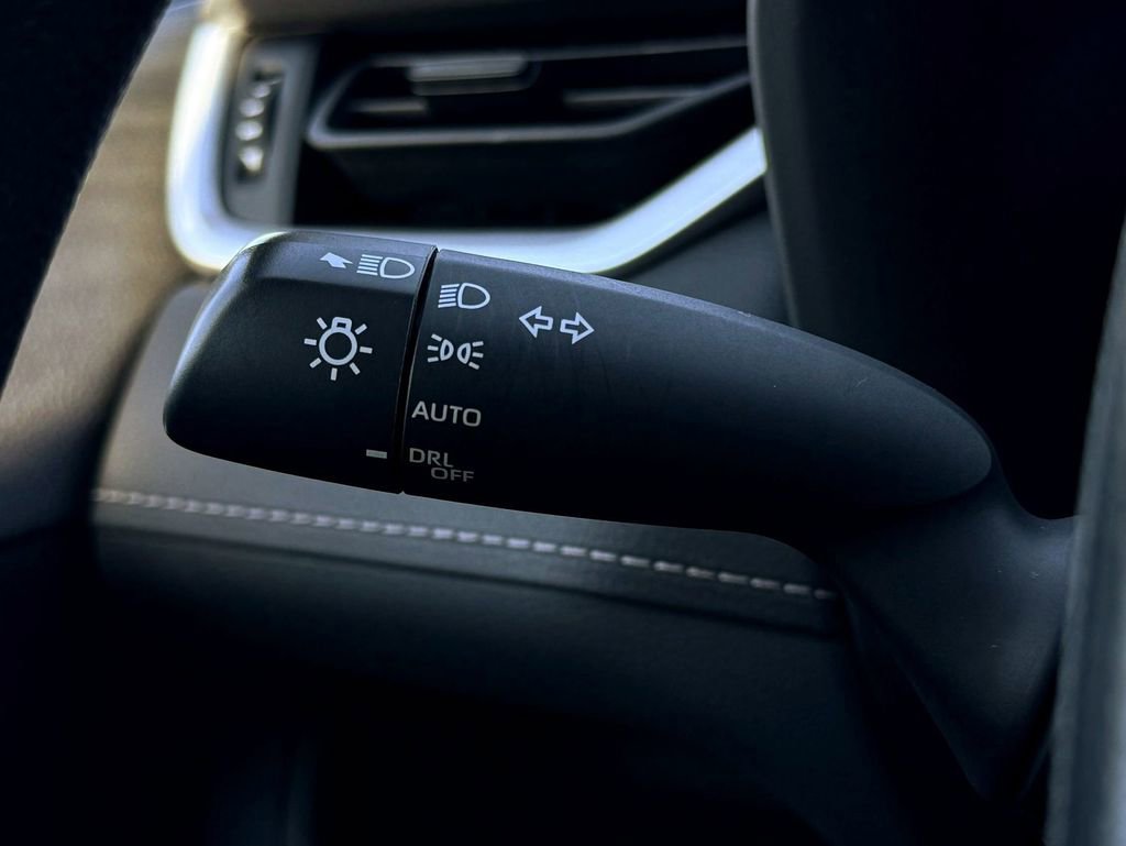 Used 2024 Toyota RAV4 XLE image 17