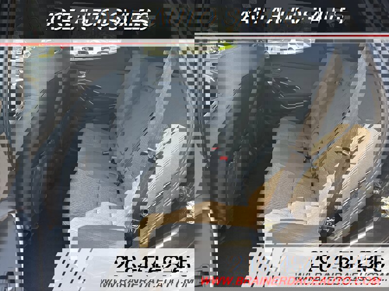 Used 2015 Hyundai Santa Fe Sport AWD/4WD image 7