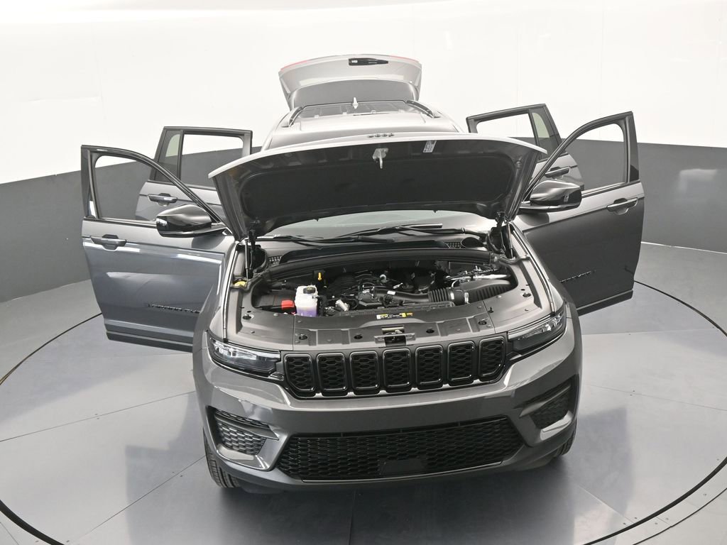 New 2025 Jeep Grand Cherokee Altitude image 63