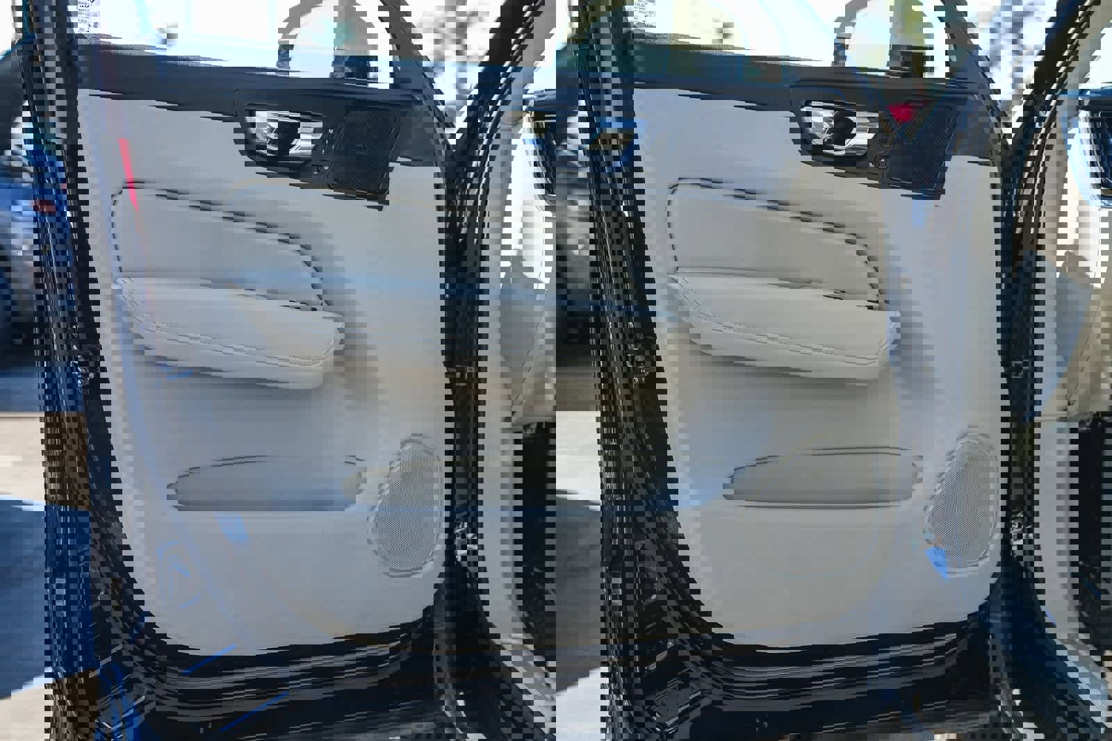 Used 2023 Volvo XC60 B5 Ultimate image 19