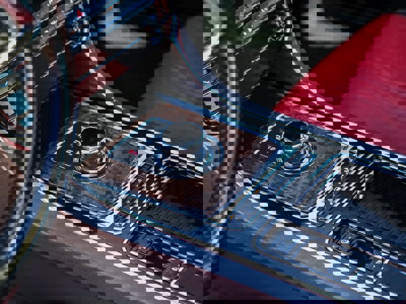 Used 2017 Jaguar XF R-Sport image 25