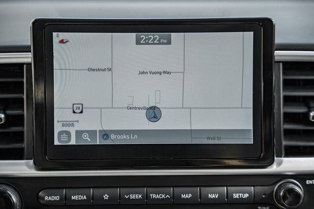 Used 2021 Hyundai Venue SEL w/ Premium Package image 18