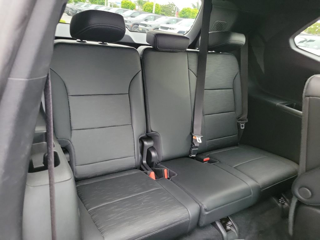 Used 2026 Buick Enclave Sport Touring w/ Power Package FWD image 24
