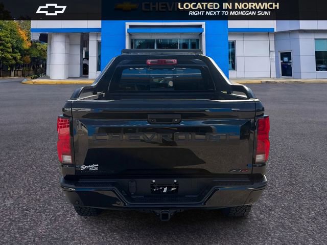 Certified 2025 Chevrolet Colorado ZR2 w/ Midnight Edition AWD/4WD image 6