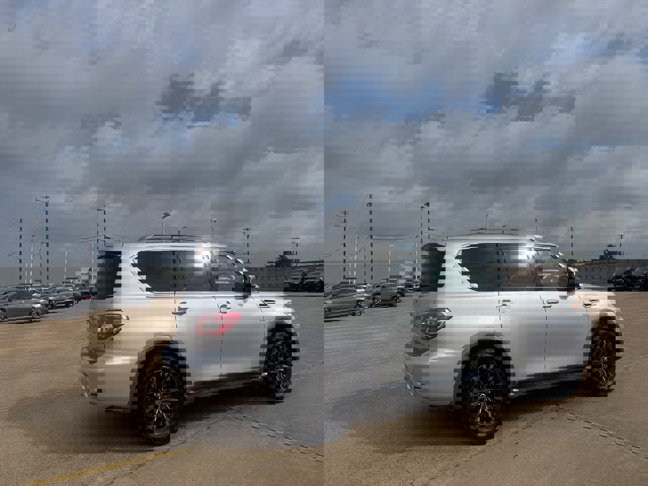 Used 2017 Nissan Armada Platinum image 23