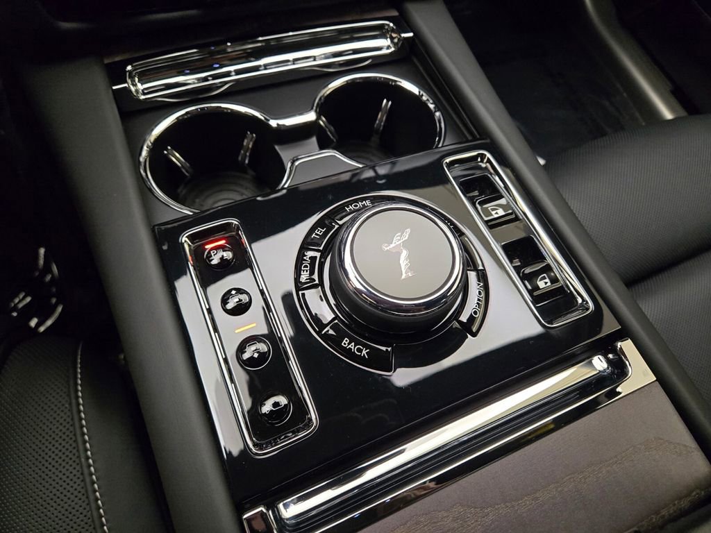 Certified 2025 Rolls-Royce Ghost AWD/4WD image 39