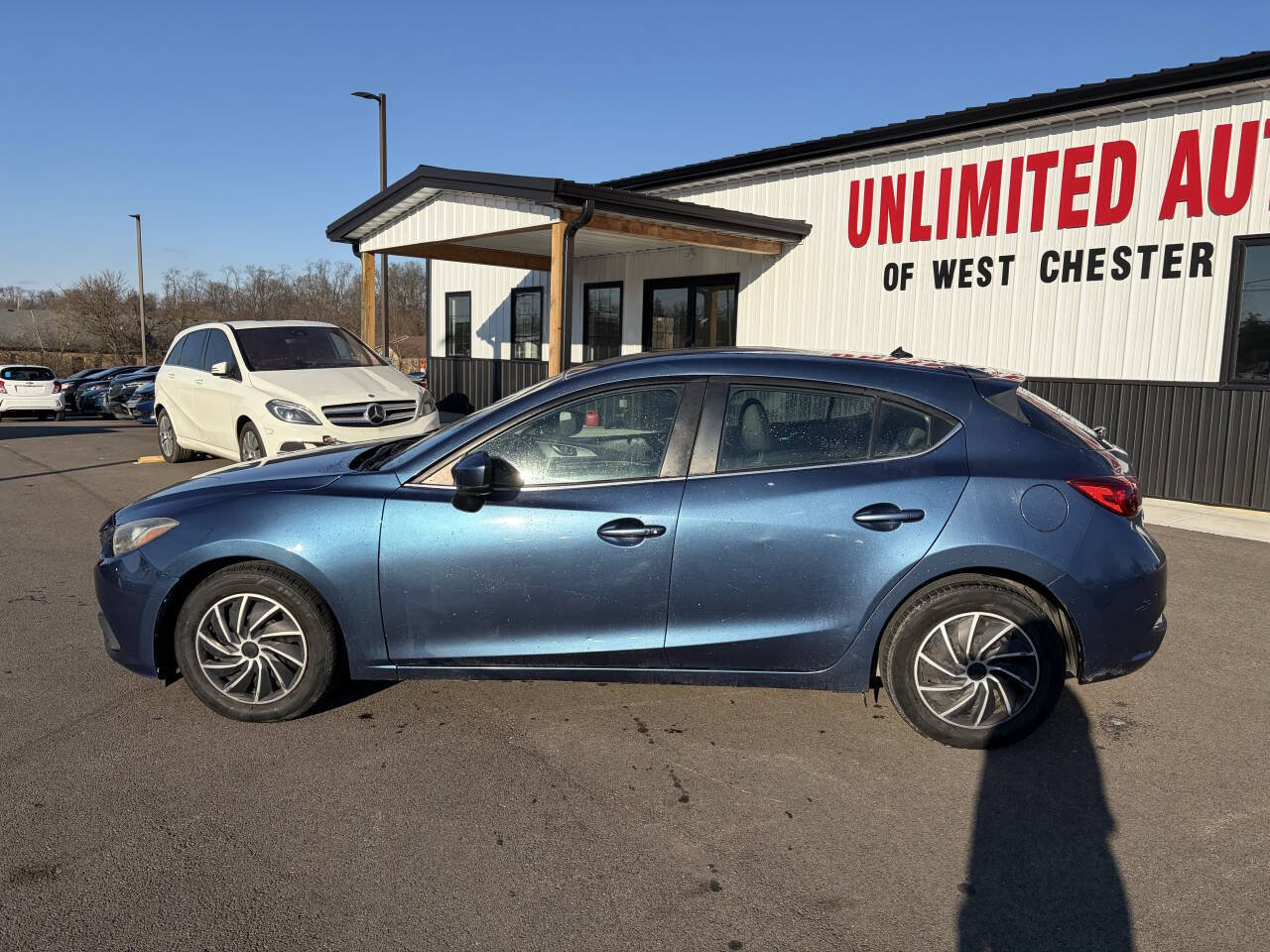 Used 2017 MAZDA MAZDA3 Touring FWD image 11