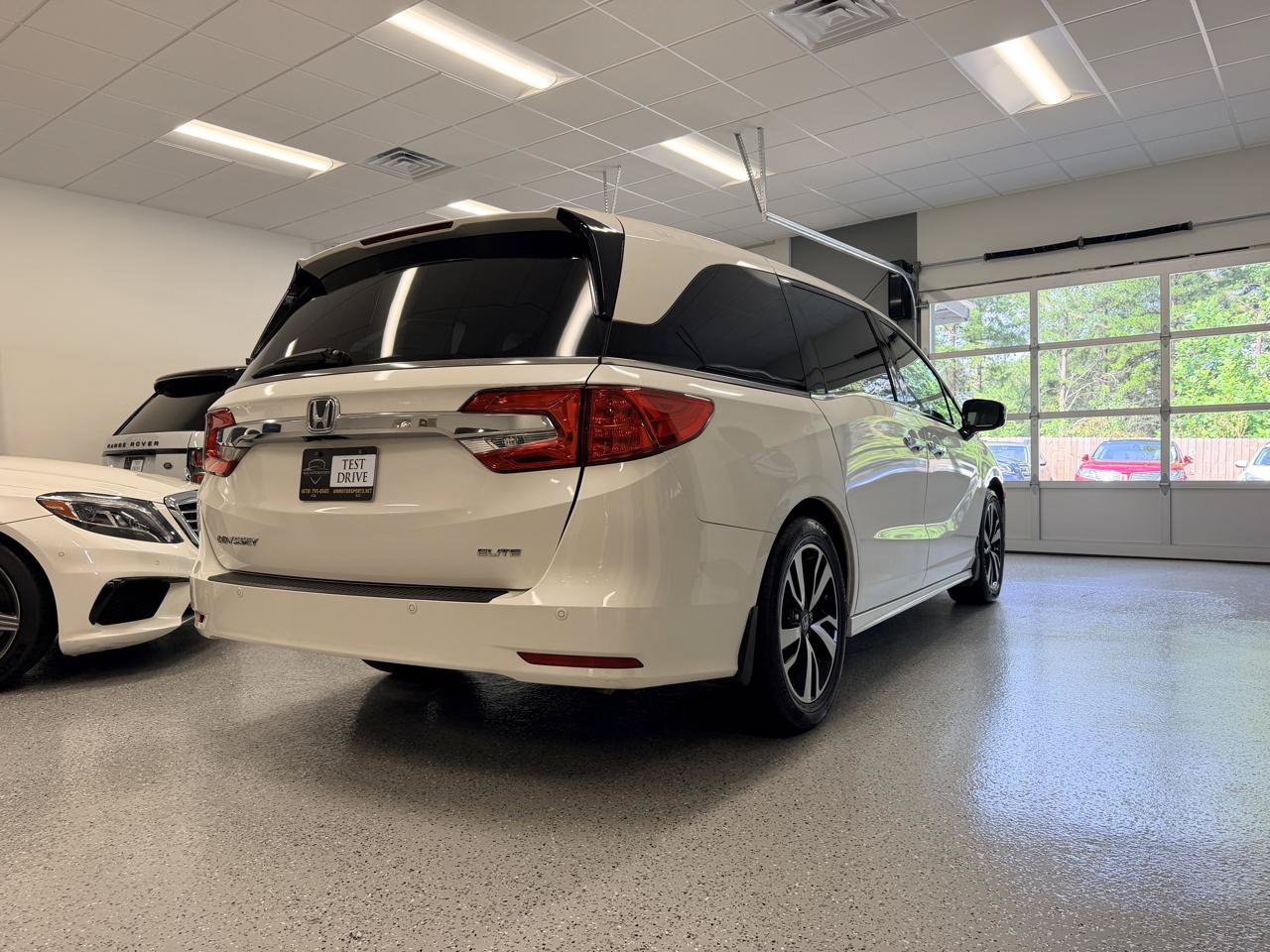 Used 2019 Honda Odyssey Elite image 9