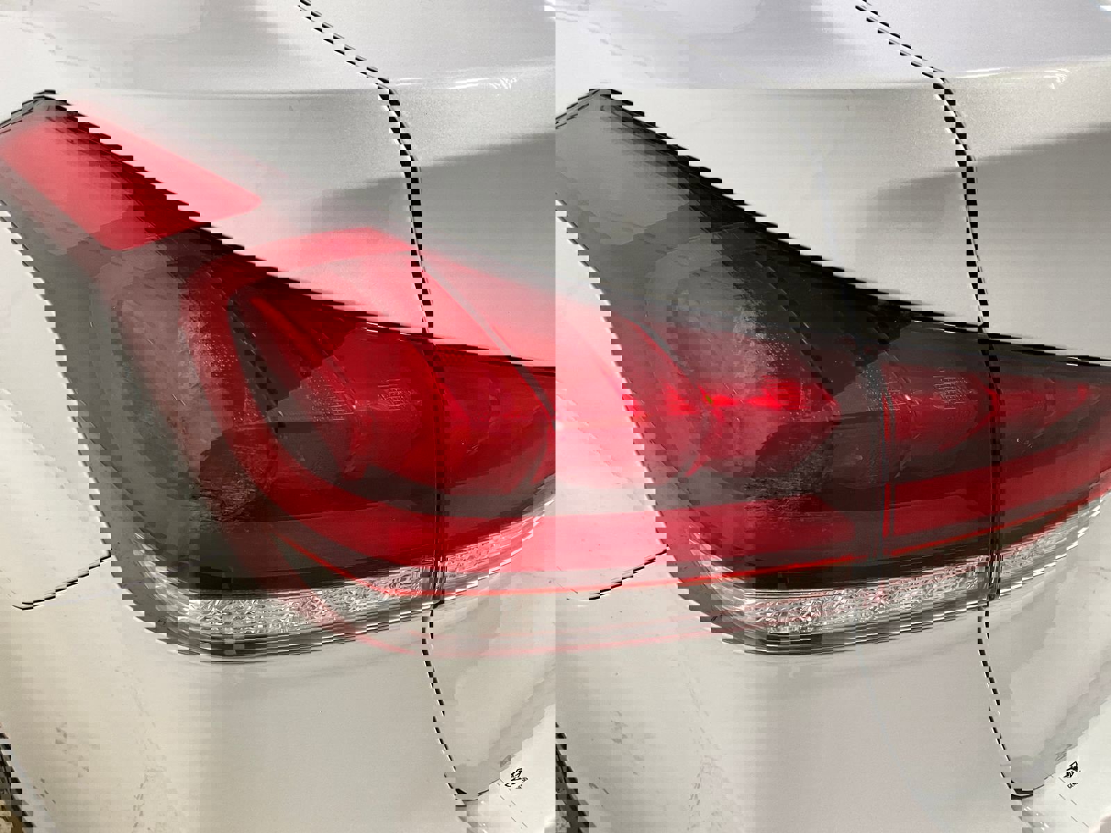 Used 2018 Genesis G80 3.8 w/ Option Group 02 image 23