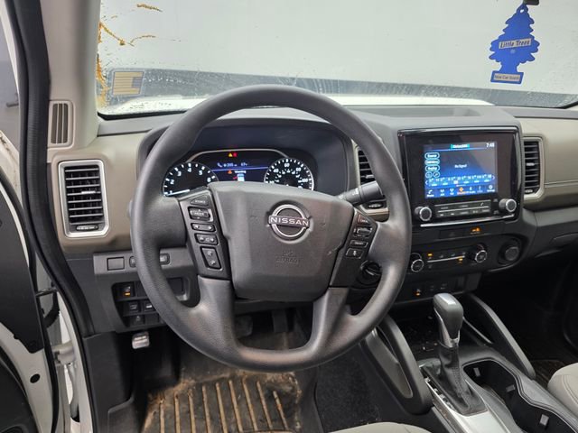 Used 2023 Nissan Frontier SV w/ Technology Package image 13