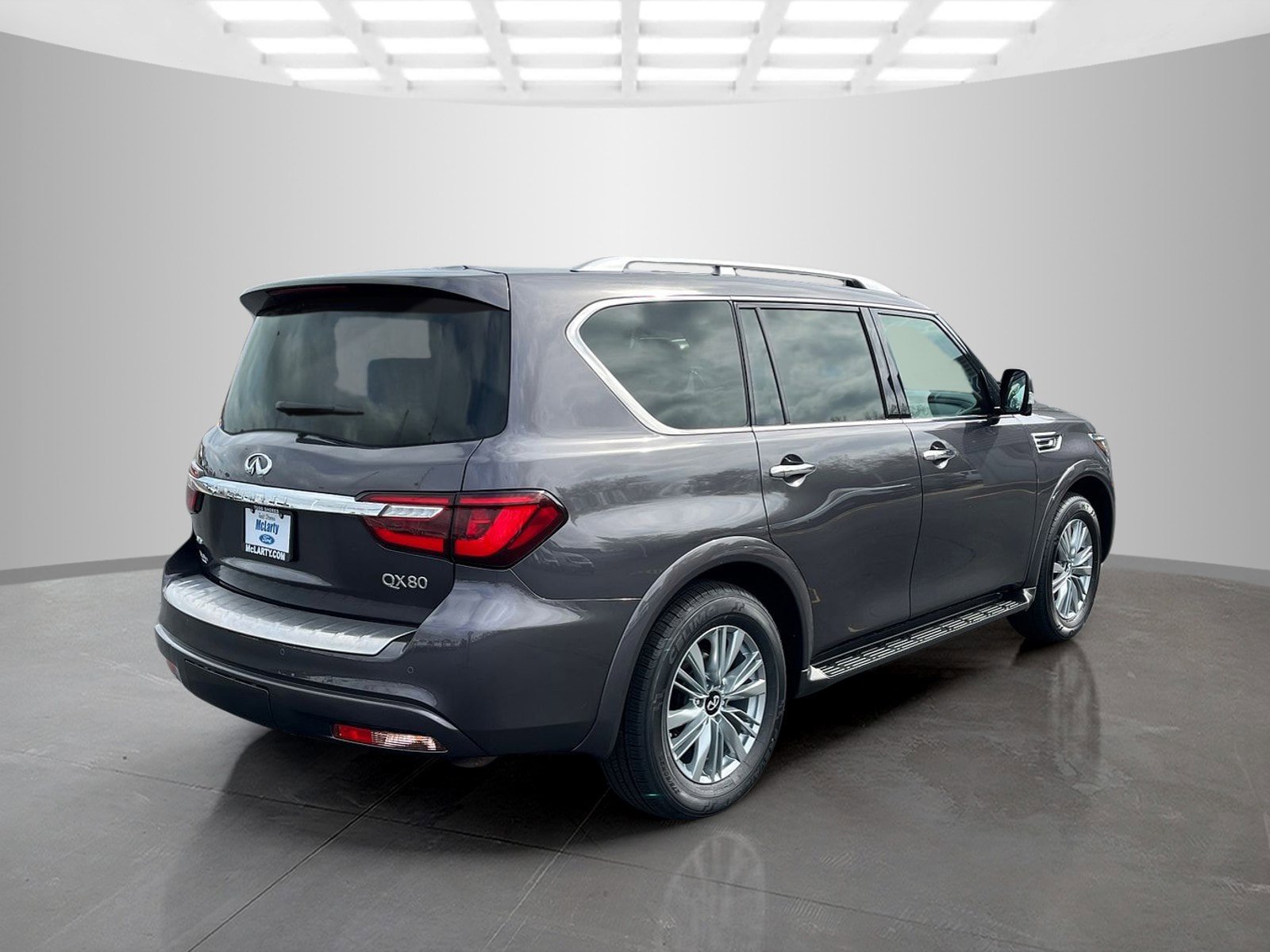 Used 2024 INFINITI QX80 Luxe AWD/4WD image 4