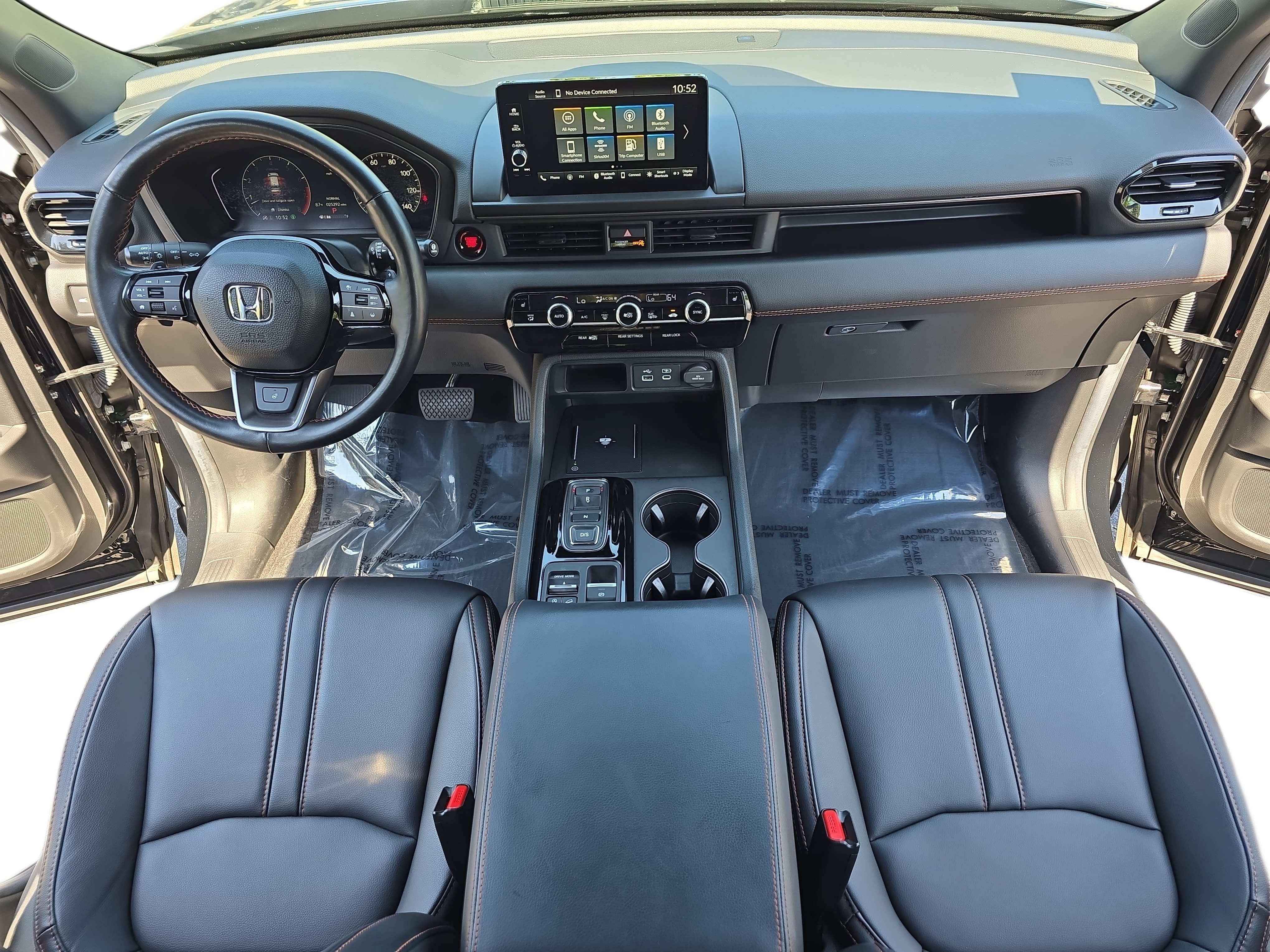 Certified 2025 Honda Pilot TrailSport image 9