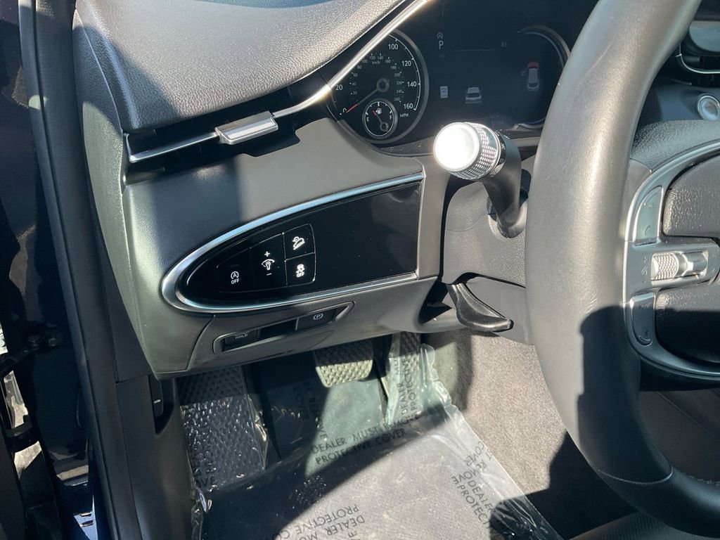 Used 2025 Genesis GV70 2.5T image 14