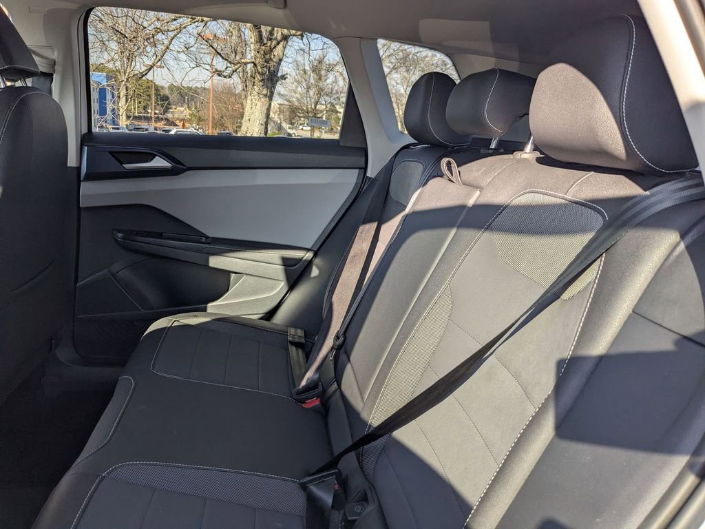 Used 2024 Volkswagen Taos SE image 56