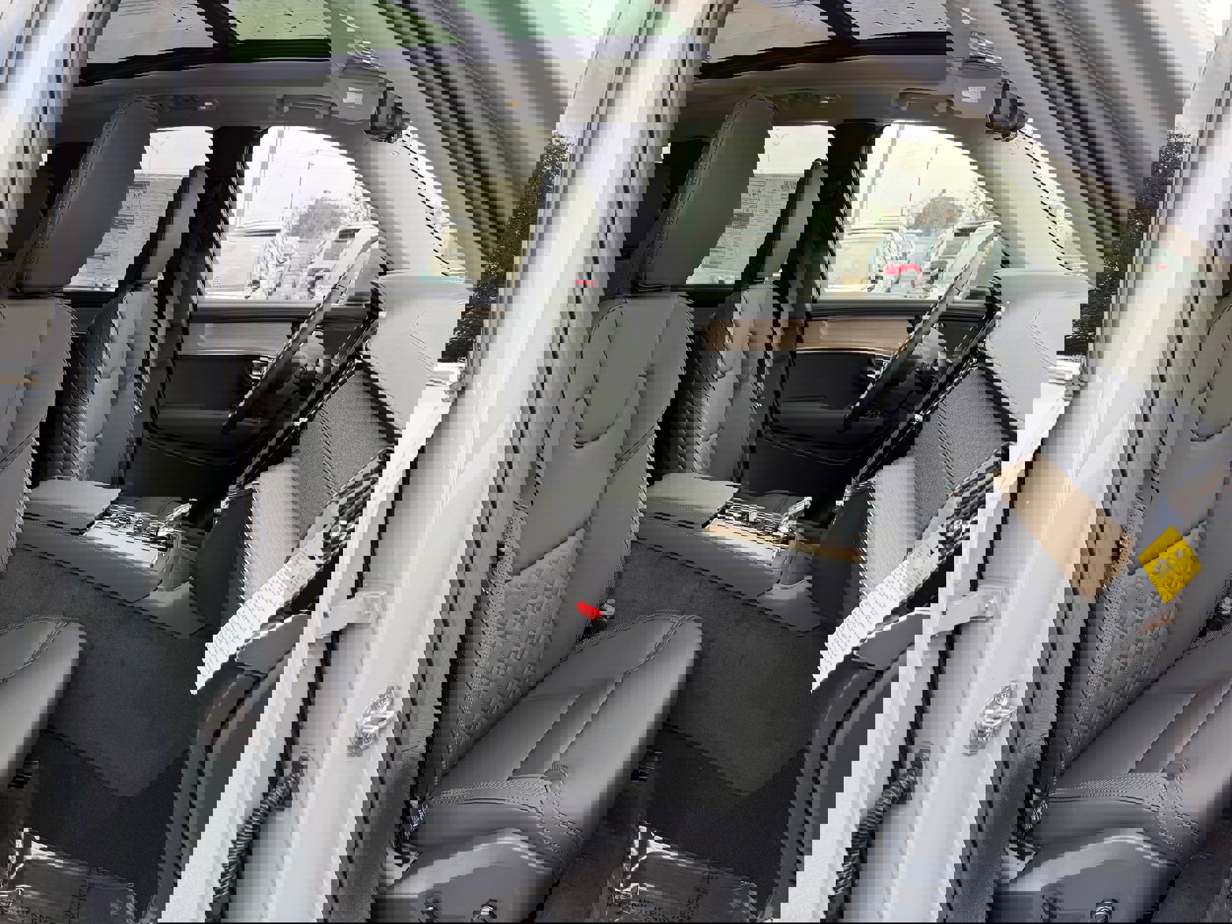 New 2026 Volvo XC90 B5 Plus image 8