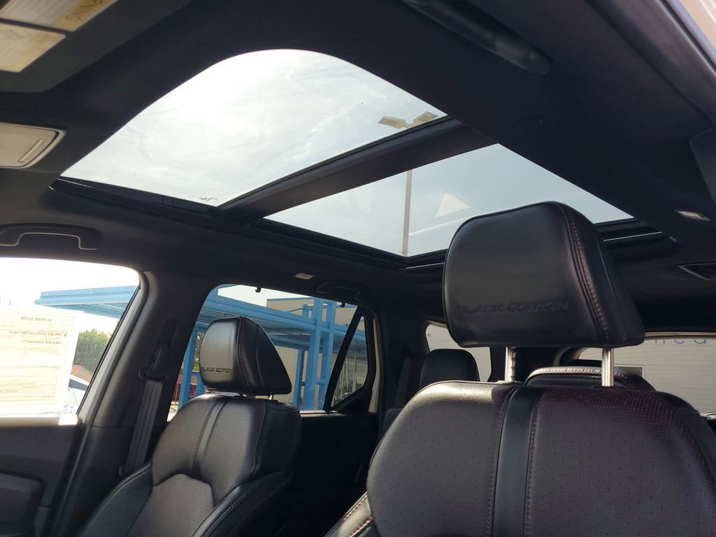 Used 2025 Honda Pilot Black Edition image 36