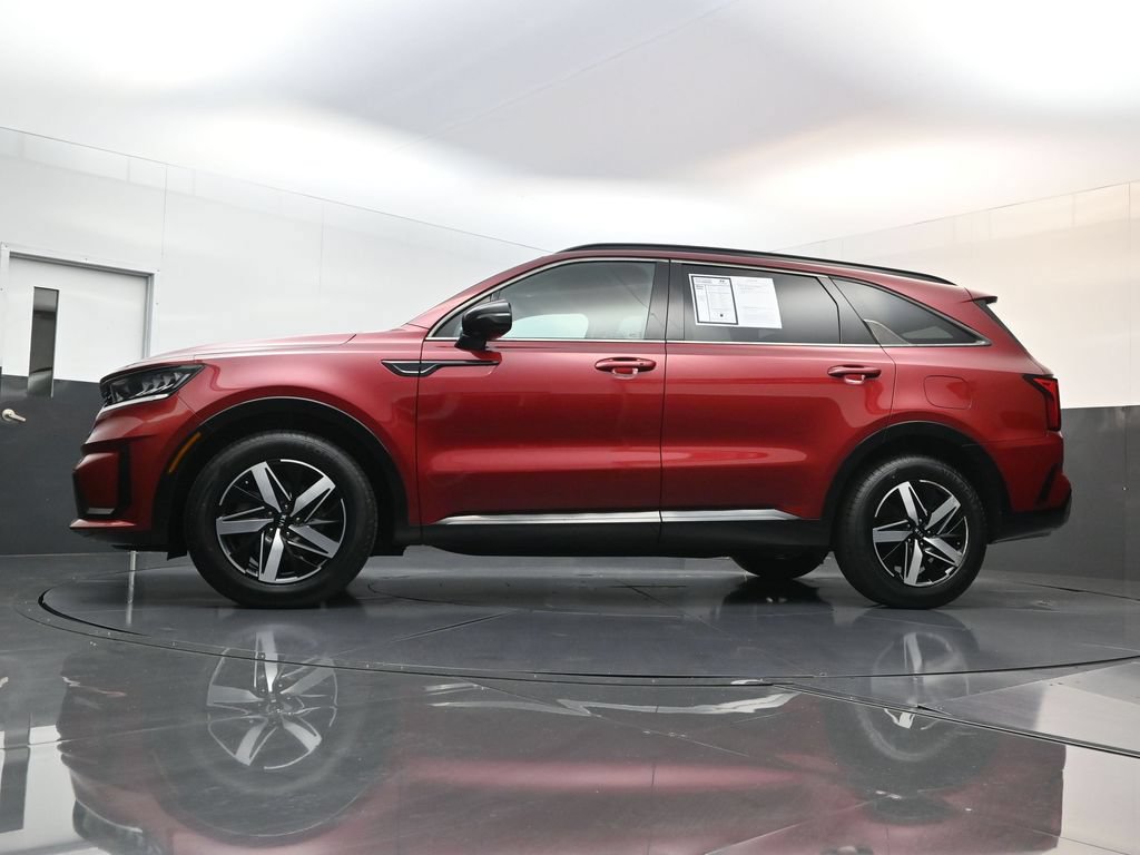 Used 2021 Kia Sorento S FWD image 28