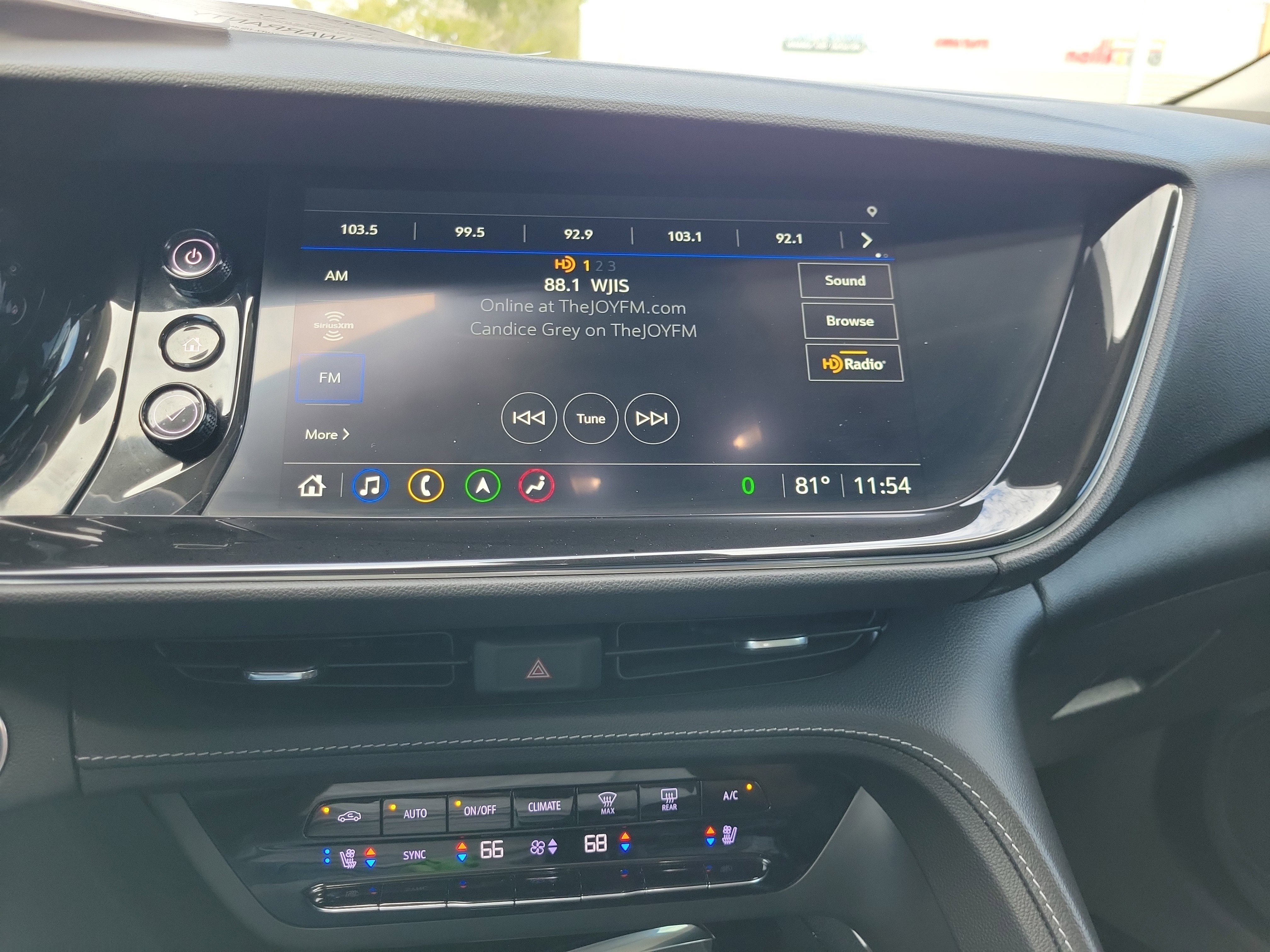 Certified 2023 Buick Envision Avenir image 20