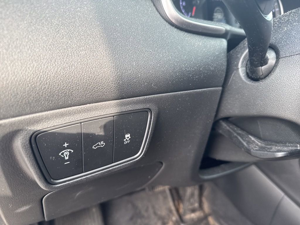 Used 2023 Hyundai Santa Cruz SEL image 12